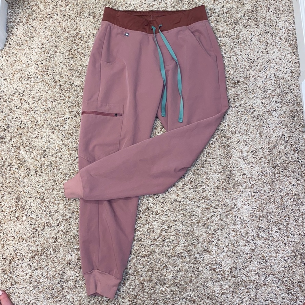 FIGS Mauve Zamora Joggers